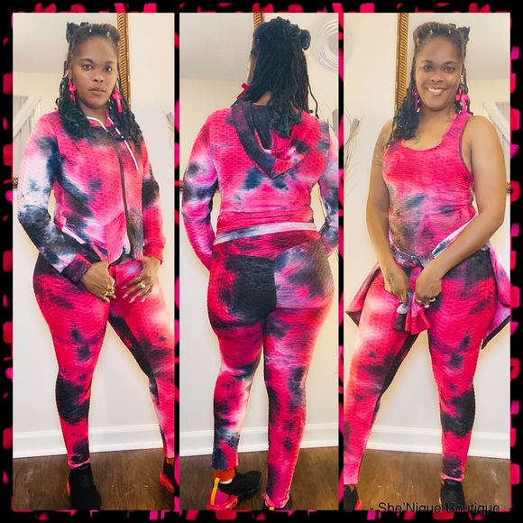 Tracksuit - Picture 1 of 3